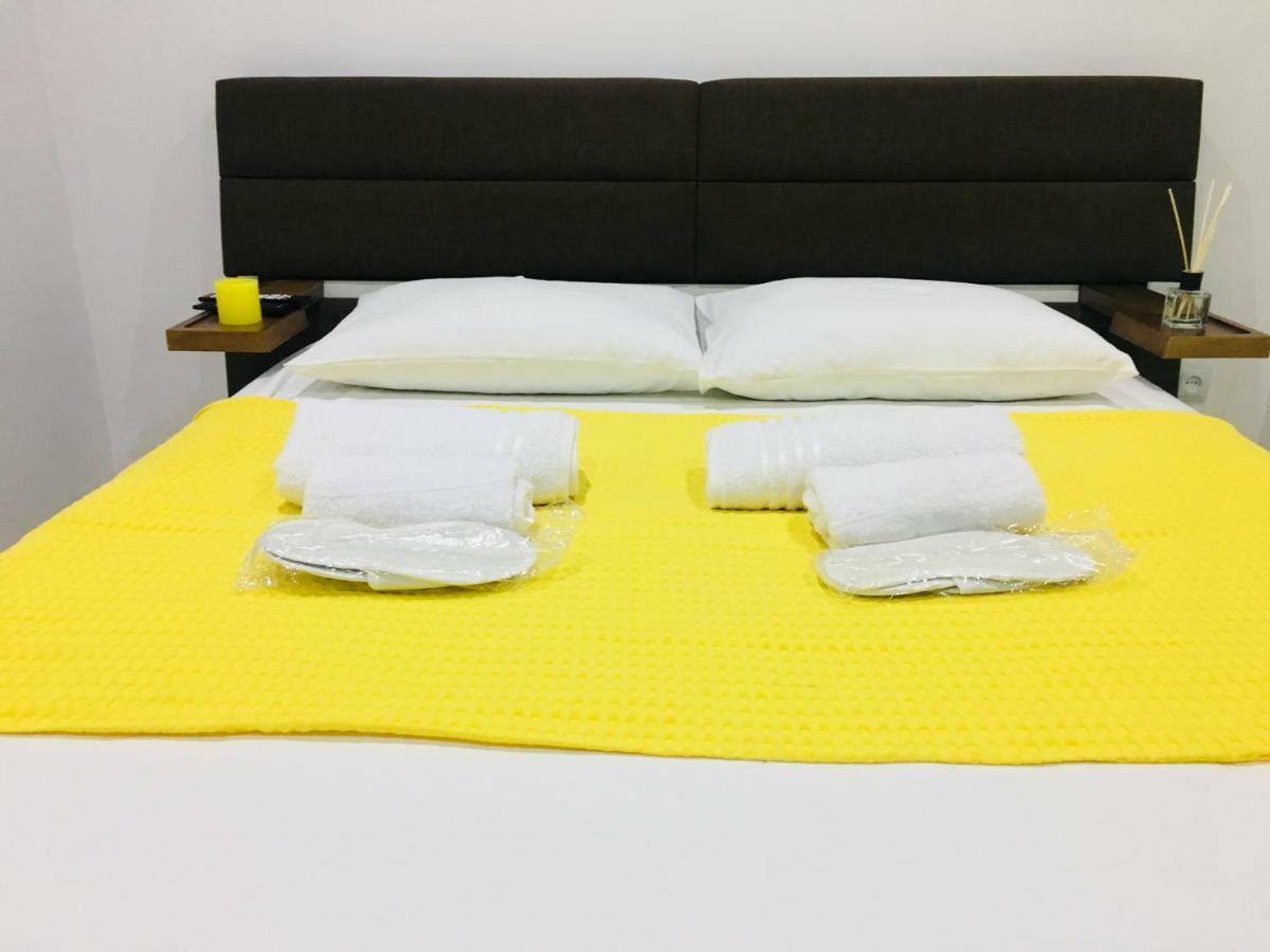 Yellow Room With Sea View Makhinjauri Bagian luar foto